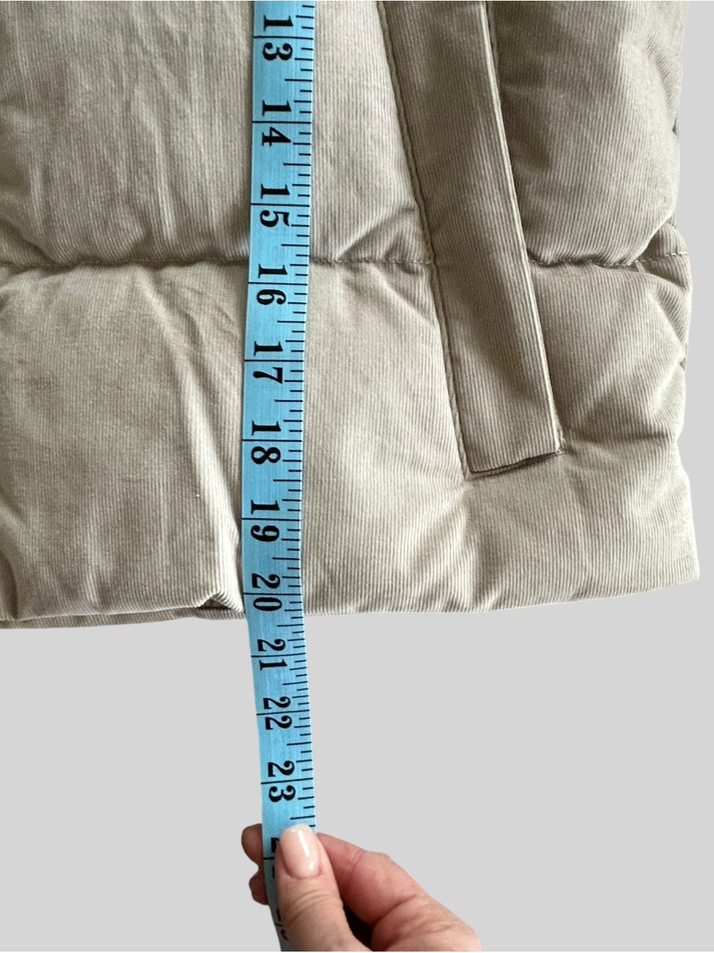 Vuori Carmel Corduroy Puffer Jacket Small S Cream Ivory RDS Down Cropped Zip Coa - Picture 4 of 11